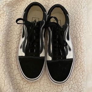 Excellent, like new, Vans mens size 6, womens size 7.5.